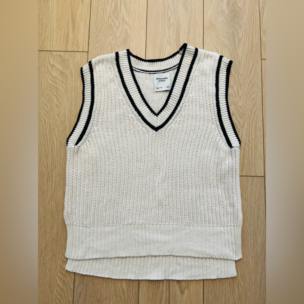 Abercrombie & Fitch oversized sweater tank cream and black size xs